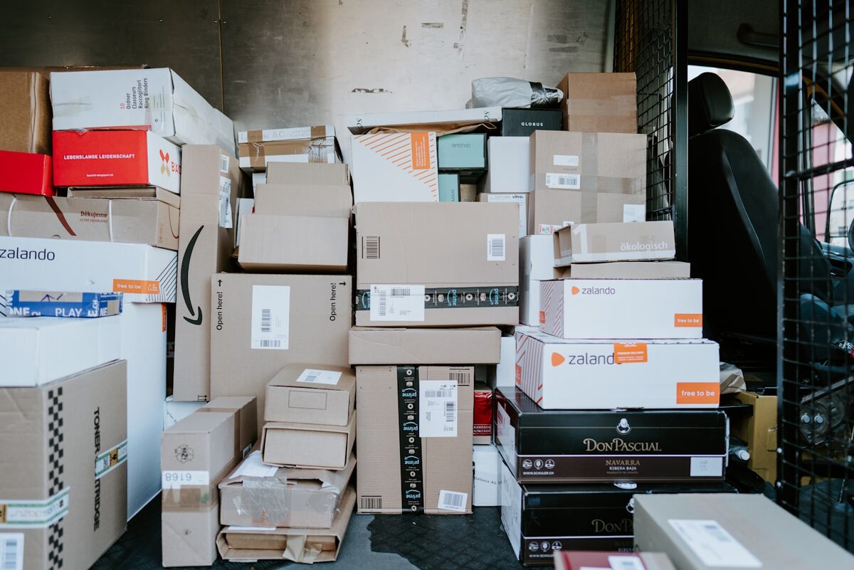 Palletized parcels and retail freight ready for linehaul